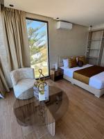 Royal Room 6 & Chambre Royale - B&B Assila