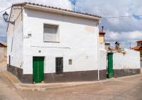 Charming House in El Poyo del Cid with Garden and Terrace - Chambres d'hôtes El Poyo