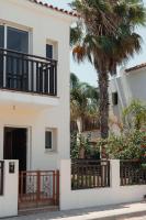 2BR Villa with Private Pool Near Fig Tree Bay by Cyprus Horizons - B&B Paralímni