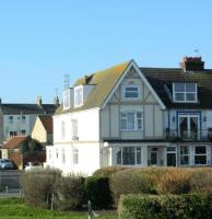 'Harbour View' on the river by Gorleston's award winning beach - Pet free! - Bed and Breakfast Gorleston-on-Sea