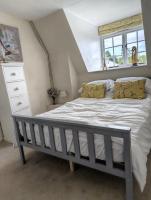 2BR Cottage for up to 2 adults, 2 children & dogs - Bed and Breakfast Clyffe Pypard