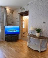Kohtu 24-1 Apartment - Bed and Breakfast Kuressaare