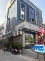 EMBASSY PARK - Near US consulate, Apollo hospital, Sankaranethralaya - B&B Chennai