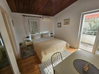 Deluxe Double Room with Balcony and Sea View