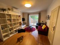 Apartamento de 1 dormitorio con vistas al jardín