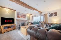 Spacious Coastal 3 Bedroom Home in Allonby, Sleeps 6, Parking, EV Plug - Chambres d'hôtes Allonby