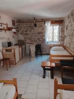 Slavko - B&B Lesina