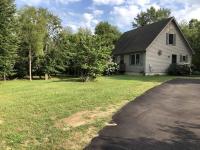 Charming Farmhouse Near Orchards & Wineries - B&B Watervliet