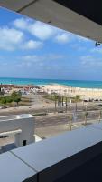 ابراج العلمين - شاليه غرفتين وصاله صف اول عالبحر - اول سكن - Bed and Breakfast El Alamein