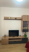 Kriss APARTMENT - B&B Permet