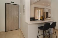Apartamento de 2 dormitorios con terraza y vistas al mar
