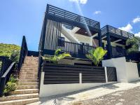 Sea View Condo, 5 Mins from UVF Intl Airport - B&B Morne Caillandre