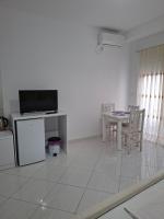 Eleana Apartments - B&B Saranda