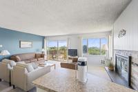 Ocean View Family Suite - Full Kitchen - Sleeps 8 - Pool and Hot Tub - B&B Ocean Shores