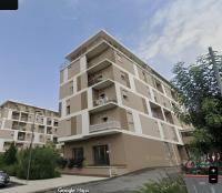 CasaMarga Urban Chic Apartment with Balcony, private parking, panoramic city view balcony, 2 klm from Cinque Terre station, walking distance to waterfront - Chambres d'hôtes La Spezia
