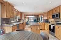 RMR: Eagles Rest 10 Condo in Teton Village - Bed and Breakfast Teton Village
