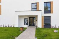 Cozy Apartment with Balcony with Underground Parking by Noclegi Renters - B&B Poznań