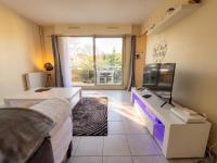 Appartement moderne aux Pavillons-sous-Bois - 24 m² + Terrasse - B&B Les Pavillons-sous-Bois