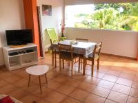 Appartement charmant à Sainte-Anne - 45 m² avec vue sur le jardin - Chambres d'hôtes Sainte-Anne