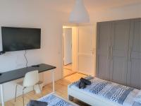Kiel Jachmannstrasse 3OG rechts 2,5 Zimmer Wohnung - B&B Kiel