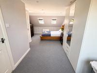 High View En-Suite I Egham Station 5 minutes - B&B Egham