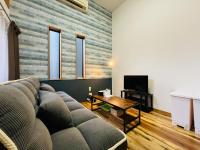 NEW OPEN Cozy Loft 5-Min Drive to Marine Messe Up to 4 Guests - B&B Fukuoka