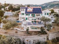 Villa Dequinz Luxury Villa with Infinity Pool & Sea View - B&B Massa Lubrense