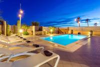 Villa near ibiza Town Sleeps 1416 - Chambres d'hôtes Ibiza