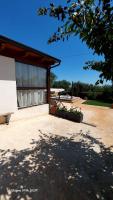 Agrivilla Holiday Vacation Home - Bed and Breakfast Padresergio