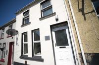 3 Bedroom Foyle View House By Travel Lets Short Term Rental Agency Derry City - Chambres d'hôtes Derry
