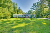 Pets Welcome! Lexington Getaway w/ Gigantic Yard - B&B Lexington