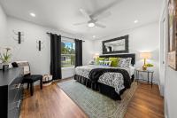Bottles & Boots on Burbank - Hot Tub & Fireplace - Ferienwohnung Fredericksburg