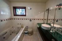 Camera Deluxe Matrimoniale/Doppia con Letti Singoli, con Vasca Idromassaggio