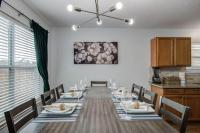 Modern 4BR Retreat with Yard & Air Hockey Table - Ferienwohnung Houston