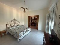 Chambre Lit King-Size avec Balcon