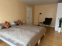 Sunny Apartment - B&B Otaci