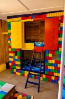 LEGO Theme Lodge with petting farm, 8 mins from Legoland and Windsor, 15 mins from Lapland Ascot - Chambres d'hôtes Windsor