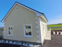 Warm Spacious Three Bed Chalet - B&B Galway