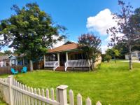 Hidden Pearl House on Biloxi Back Bay near Coliseum - B&B D'Iberville
