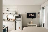 4-Studio Completo com Ar-Condicionado, TV e Lavanderia - B&B Londrina