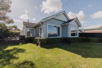 Family House With Hot Tub And Parking Christchurch - B&B Christchurch