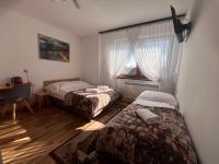 Dreibettzimmer