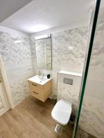 Apartamento de 1 dormitorio con balcón y vistas al mar