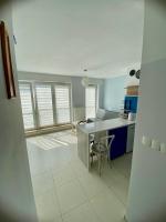 Rodzinny Apartament z parkingiem - 8 min spacerem do plaży - B&B Władysławowo