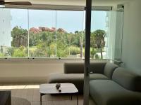 Apartment mit 3 Schlafzimmern und Balkon
