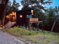 Firefly2 - luxury lakeside treehouse with hot tub - Chambres d'hôtes Eureka Springs
