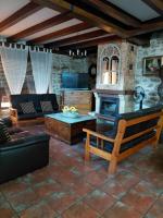 CASA RURAL SANDRA - B&B La Carrera
