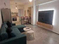 K9 Sea View Apartment with Pool & Parking, Polychrono - Chambres d'hôtes Políkhronon