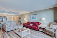Charming Waterfront Getaway with Seasonal Pool & Hot Tub Tennis Beach Access - B&B Hilton Head