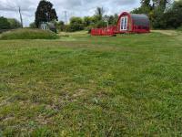 Glamping Pod in St Austell Sleeps 2 with Spa Pool - B&B St Austell